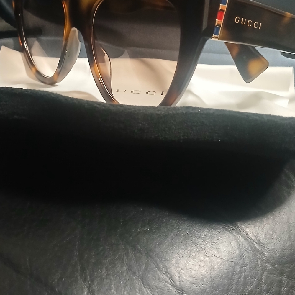 Authentic GUCCI sunglasses Havana Case Made In Italy - Picture 8 of 16